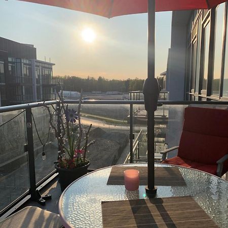 Aquarius 2 Bedroom Condo Friday Harbour Innisfil Eksteriør bilde