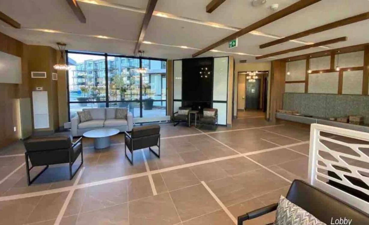 Aquarius 2 Bedroom Condo Friday Harbour Innisfil Eksteriør bilde